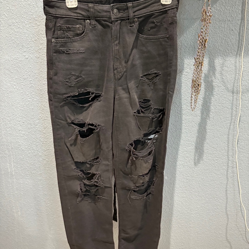 Strigid Mom Jeans